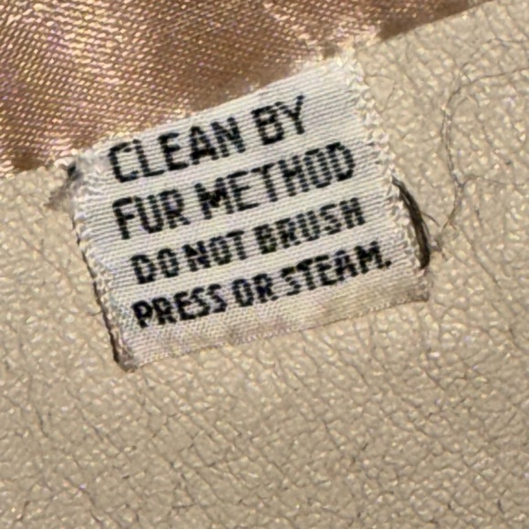 Vintage Faux Fur Coat with Unique Sleeves & Banded Collar - Medium - Picture 9 of 9